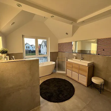 Ruhige Maisonette Im Grünen *