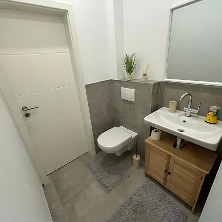 Apartment Ruhige Maisonette Im Grünen *
