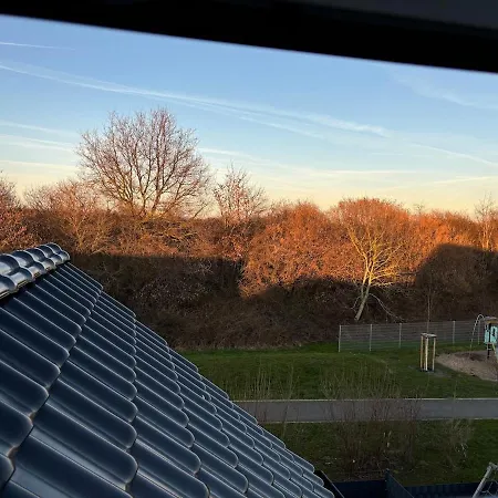 Ruhige Maisonette Im Gruenen *