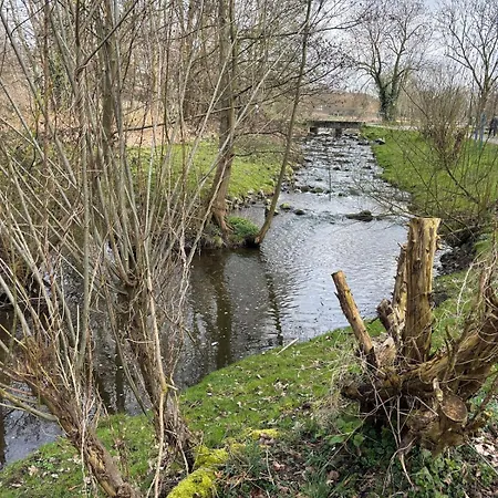 Ruhige Maisonette Im Gruenen